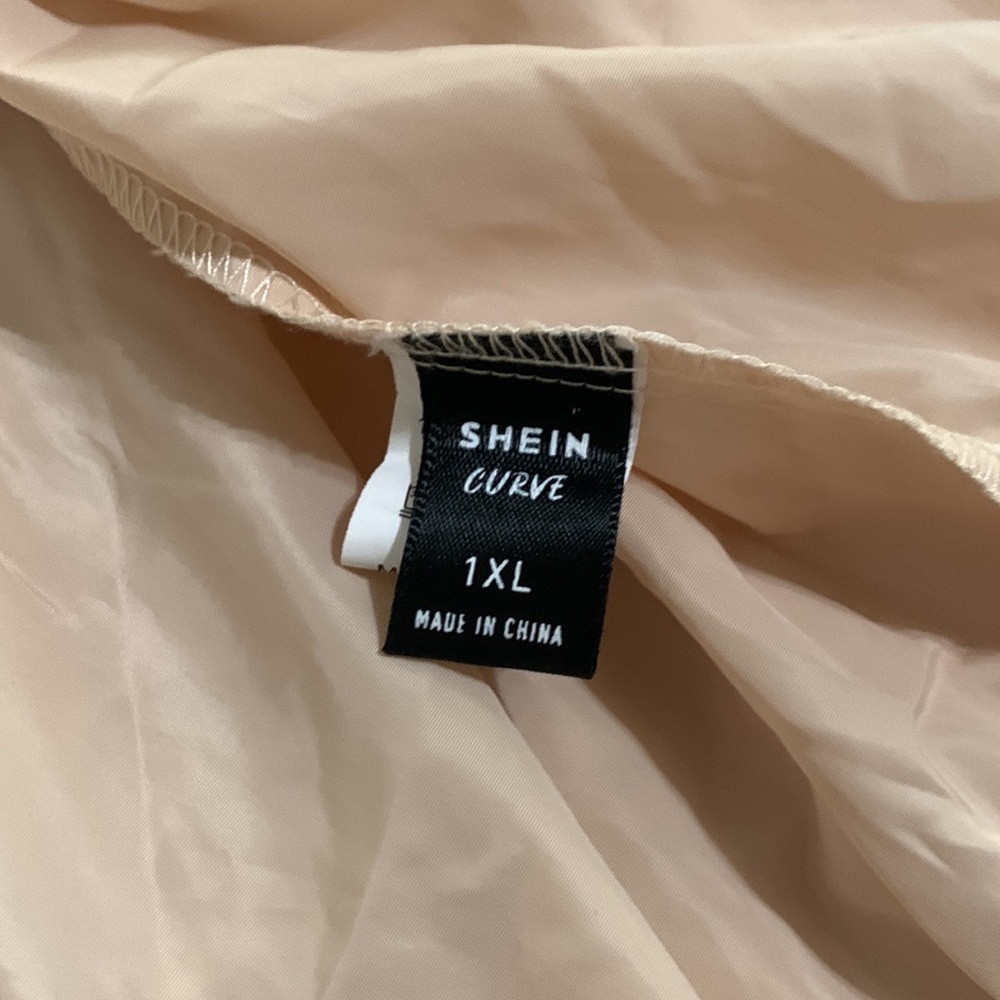 windbreaker jacket - Picture 2 of 4